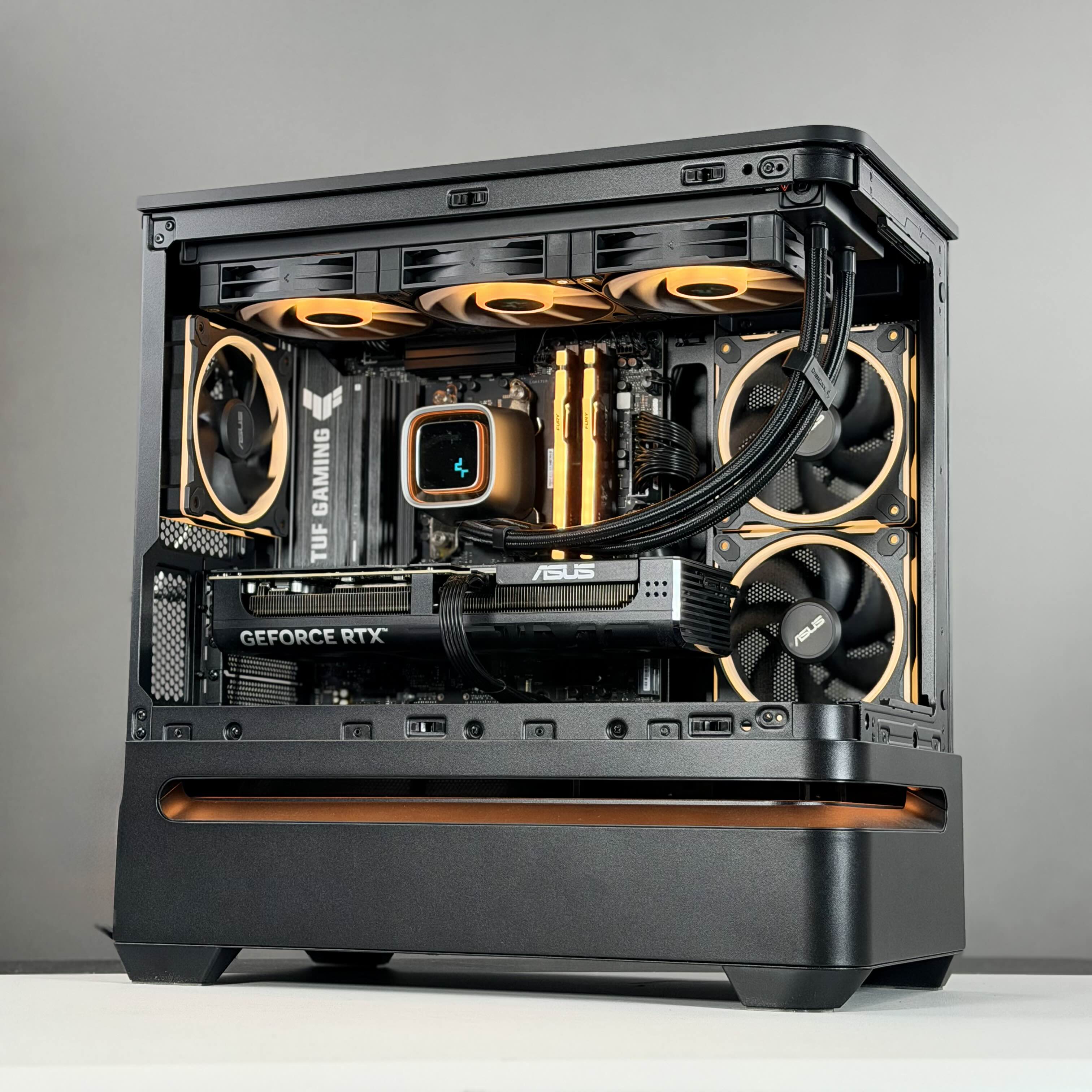 AMD Ryzen 5 9600X - GeForce RTX 5070 - 32GB DDR5 - 1TB M.2 NVMe SSD