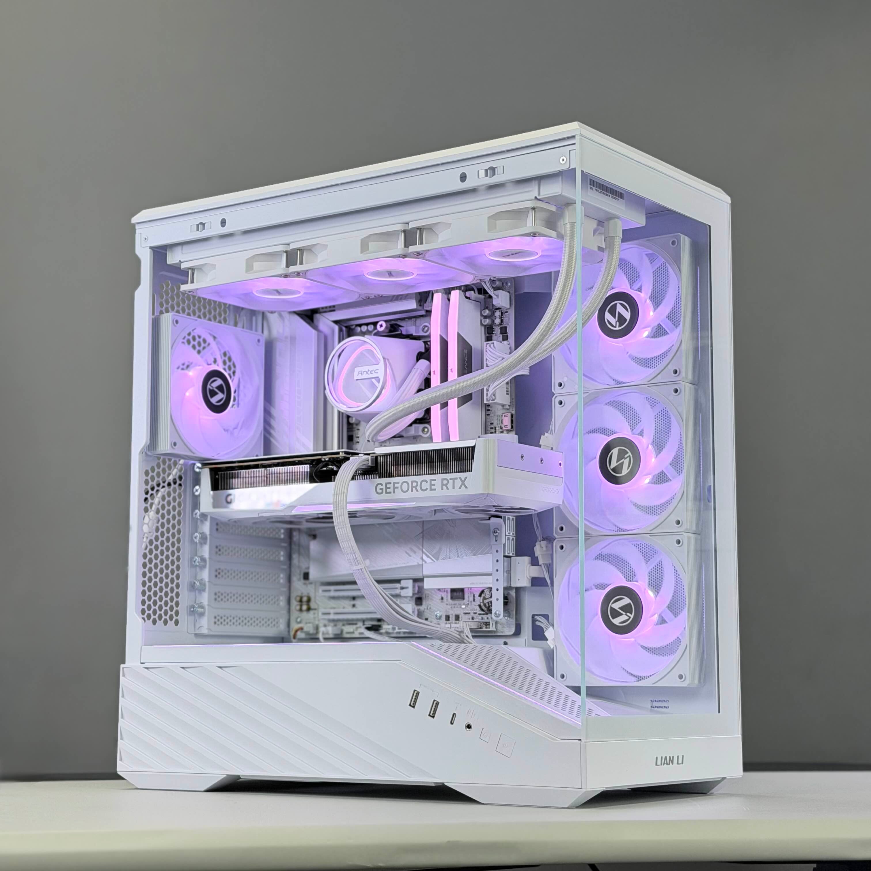 JIYU White Angel AMD Ryzen 7 7800X3D - RTX 5070-2